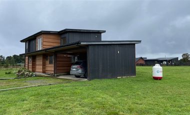 Casa en Arriendo en Condominio El Pangue