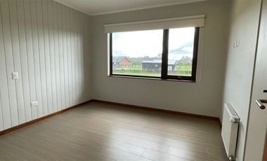 Casa en Arriendo en Condominio El Pangue