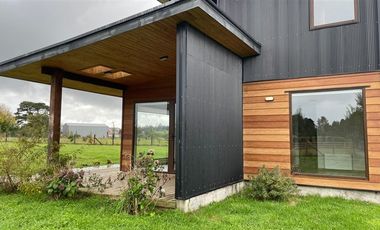 Casa en Arriendo en Condominio El Pangue
