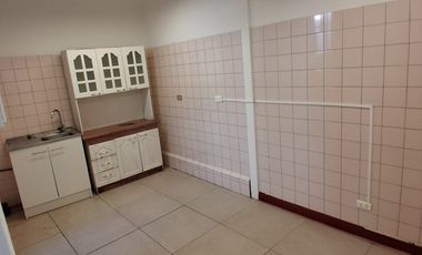 ARRIENDO CASA 4HAB 2BA SANTIAGO