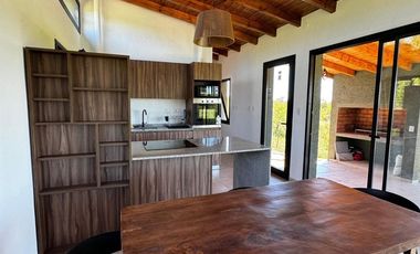 VENTA CASA 1 DORMITORIO EN BUEN AIRE ASCOCHINGA