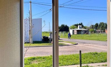 Alquiler CASA un dormitorio - San Carlos Norte.-