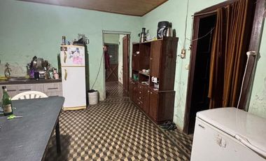 casa a refaccionar antigua a la venta