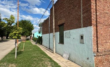 casa a refaccionar antigua a la venta