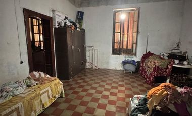 casa a refaccionar antigua a la venta
