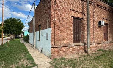 casa a refaccionar antigua a la venta