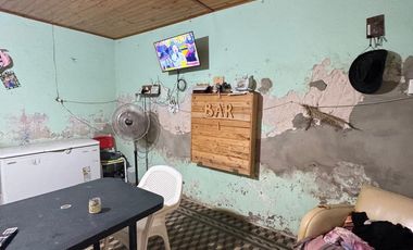 casa a refaccionar antigua a la venta