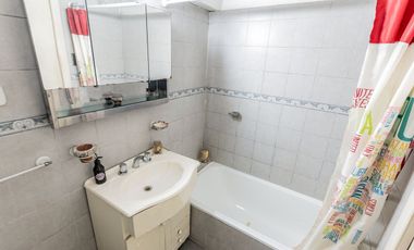 VENTA CASA 4 DORMITORIOS COCHERA QUINCHO MORON