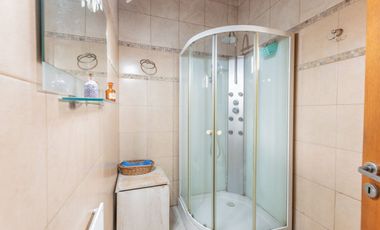 VENTA CASA 4 DORMITORIOS COCHERA QUINCHO MORON