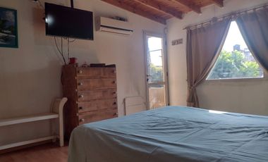 VENTA CASA 4 DORMITORIOS COCHERA QUINCHO MORON
