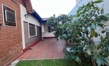 CASA 4AMB C QUINCHO, JARDÍN Y COCHERA STOS LUGARES