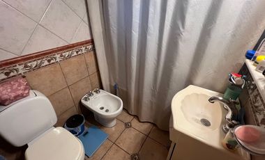 CASA 4AMB C QUINCHO, JARDÍN Y COCHERA STOS LUGARES