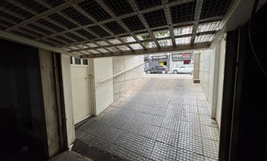 VENTA COCHERA en SAN ISIDRO