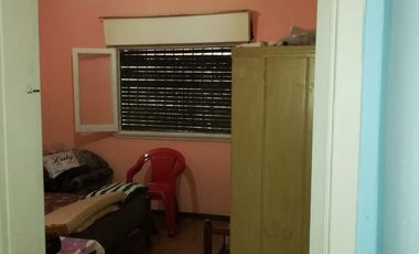 Oportunidad, casa a refaccionar en Temperley