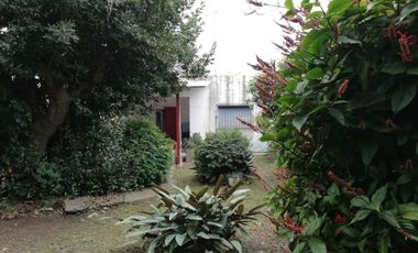 Oportunidad, casa a refaccionar en Temperley