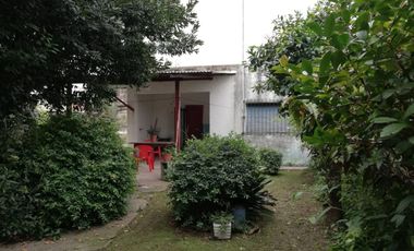 Oportunidad, casa a refaccionar en Temperley