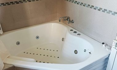 Venta Casa 7 ambientes con pileta en Tapiales