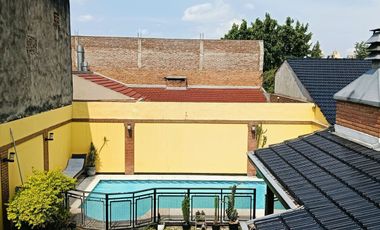 Venta Casa 7 ambientes con pileta en Tapiales