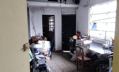 Venta PH2Amb A RECICLAR GRAN Fondo Caseros PERMUTA
