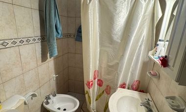 CASA EN VENTA EN CHACABUCO CON PATIO