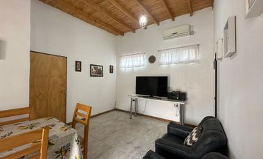 VENTA LOTE 2 CASAS 3 AMB PILETA COCHERA NAVARRO