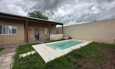 VENTA LOTE 2 CASAS 3 AMB PILETA COCHERA NAVARRO