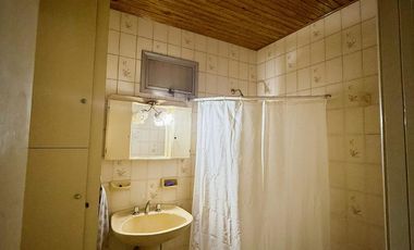 CASA CON LOCAL COMERCIAL
