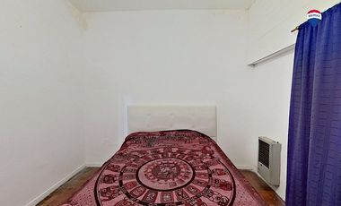 Venta casa 4 amb más depto jardín chingolo Lanús