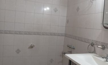 Alquiler PH Casa 3 Ambientes en Libertad, Merlo