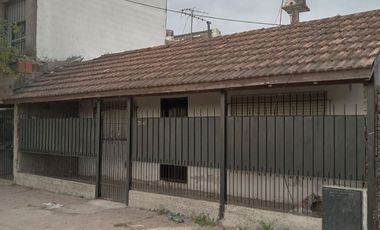 Alquiler PH Casa 3 Ambientes en Libertad, Merlo