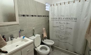 Casa en Pasaje O. Alemis a 30 mTs de Avenida Perón