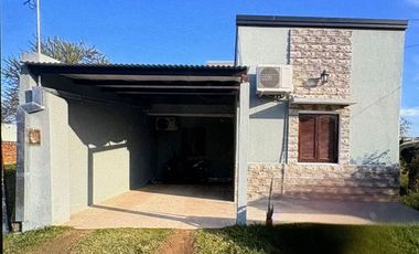 Casa en Pasaje O. Alemis a 30 mTs de Avenida Perón