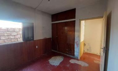 VENTA CASA/2 DEPARTAMENTOS RIVADAVIA MENDOZA