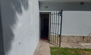 VENTA CASA/2 DEPARTAMENTOS RIVADAVIA MENDOZA