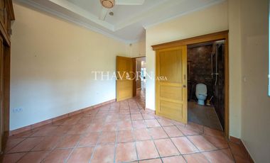 House For sale 5 bedroom 500&nbsp;m² with land 2474 m² , Pattaya