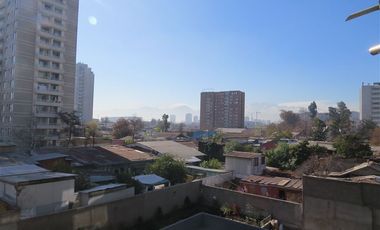 Departamento en Arriendo en Metro Gruta de Lourdes