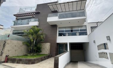 VENTA DEPARTAMENTO - SURCO | 209m2 | 2 TERRAZAS