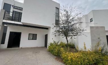 CASA AMUEBLADA EN RENTA, SECTOR VIÑEDOS