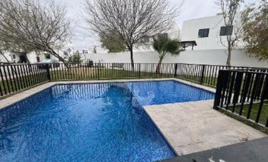 CASA AMUEBLADA EN RENTA, SECTOR VIÑEDOS