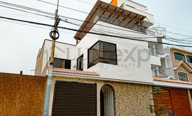 Casa en Urb. Los Cedros de Villa - Chorrillos