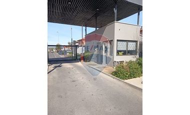 Casa Moderna y Segura en Buin, Ideal para Familias