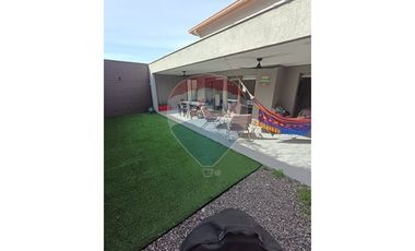 Casa Moderna y Segura en Buin, Ideal para Familias