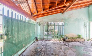 Casa 3 Ambientes c/Jardín y Quincho y Patio