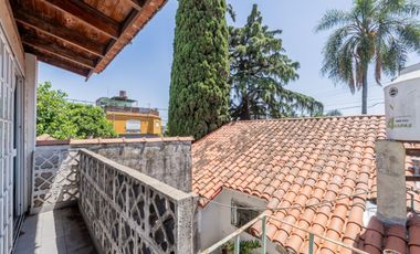 Casa 3 Ambientes c/Jardín y Quincho y Patio