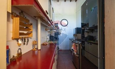GRAN TERRENO DE 517 METROS CON 2 CASAS