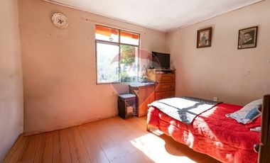 GRAN TERRENO DE 517 METROS CON 2 CASAS