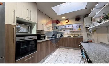 Casa comercial en venta