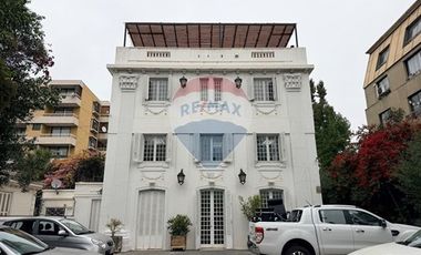 Exclusiva propiedad corporativa en Providencia