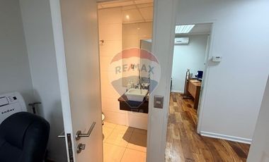 Exclusiva propiedad corporativa en Providencia