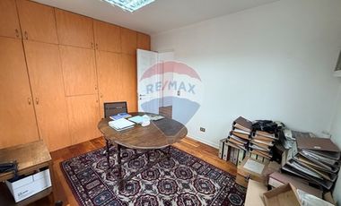 Exclusiva propiedad corporativa en Providencia